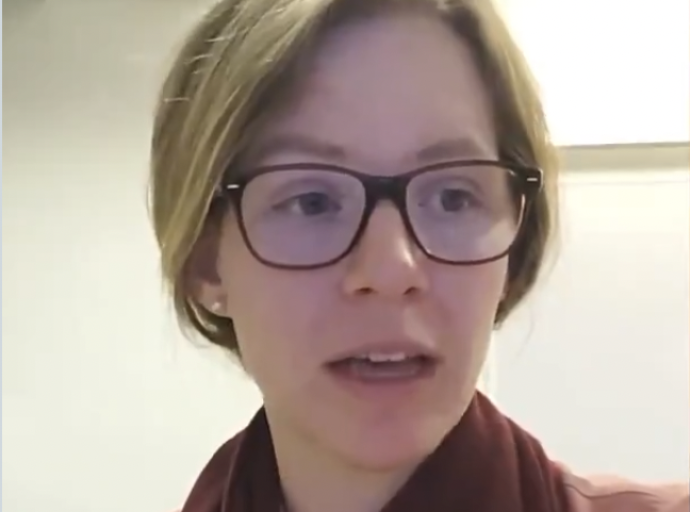 Hubiera Enseñado Los Calzones